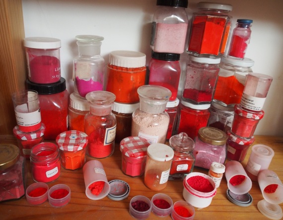 L'étagère des pigments rouges